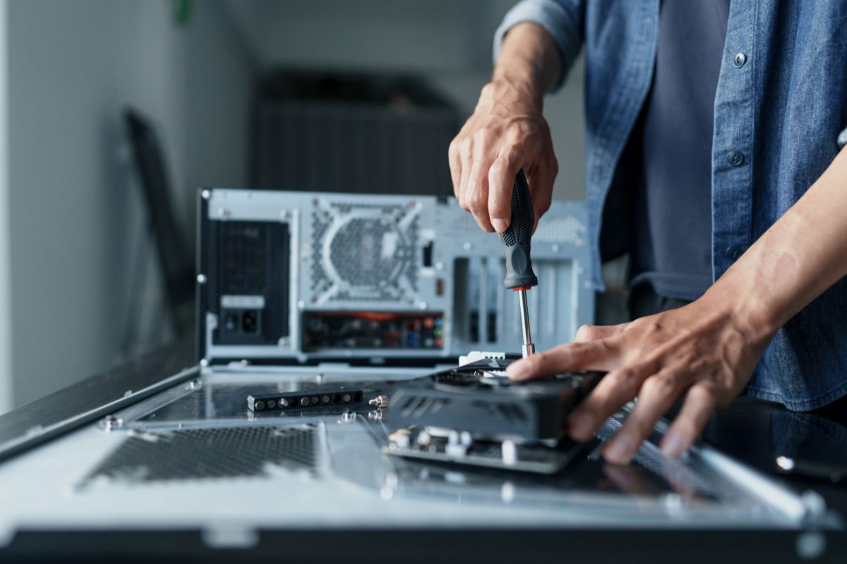 Best PC Settings to Boost FPS in Fortnite (2025)